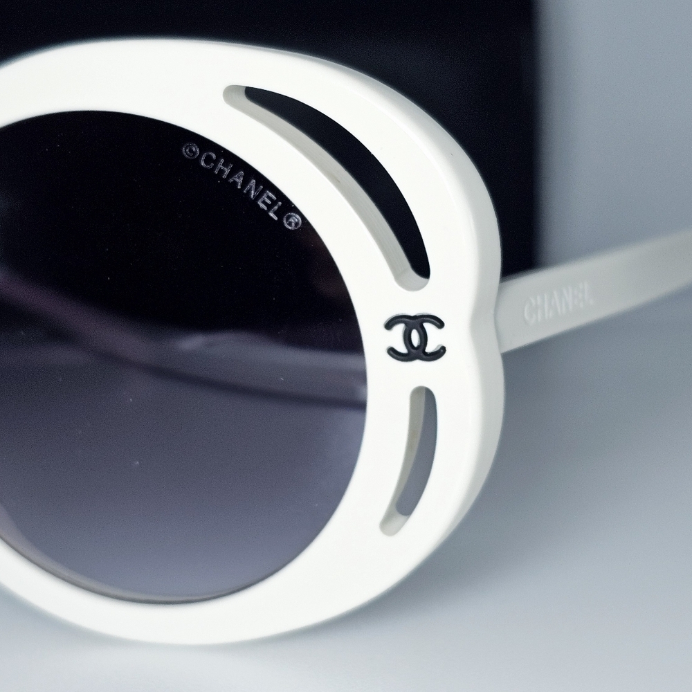 Chanel white round sunglasses Chanel logo 71582A s1255 3N - Picture 5 of 16